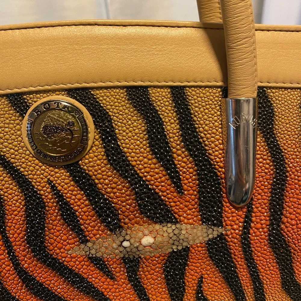 Rota genuine, stingray, Elegant Tan and Black Animal Print Handbag 11x6x2 - Picture 10 of 10